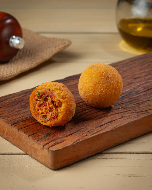 Bolinho gourmet de abóbora com carne seca congelado