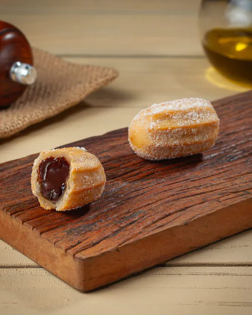Mini churros crocante recheado com creme de avelã